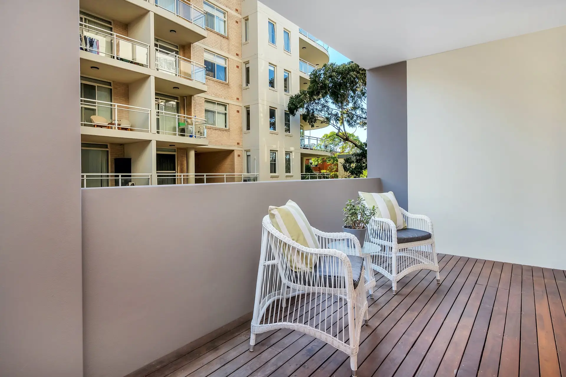 9/64 Penkivil Street, Bondi Sold by Bradfield Badgerfox - image 1