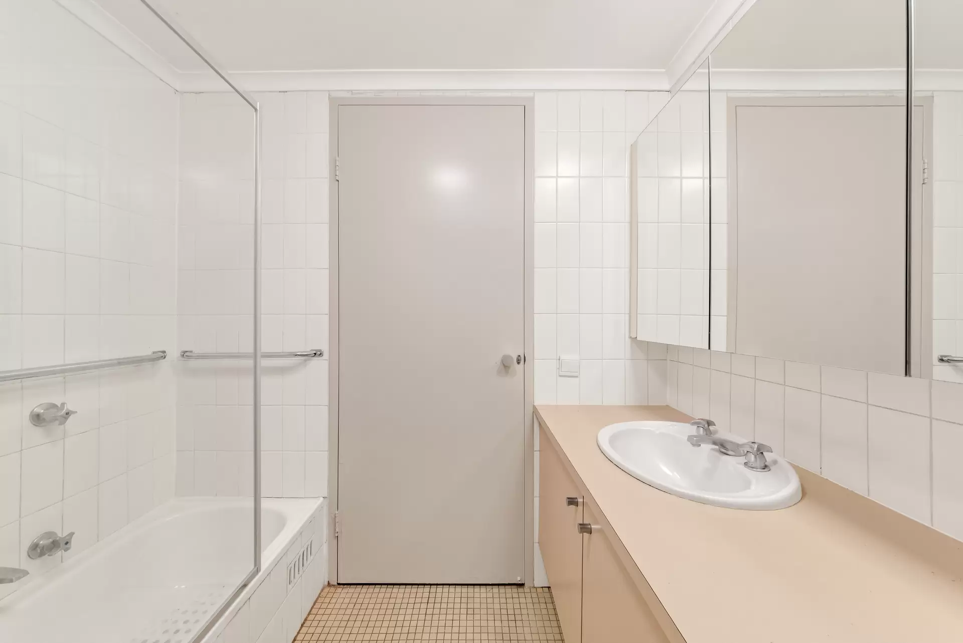 303/1 Boomerang Place, Woolloomooloo For Lease by Bradfield Badgerfox - image 1