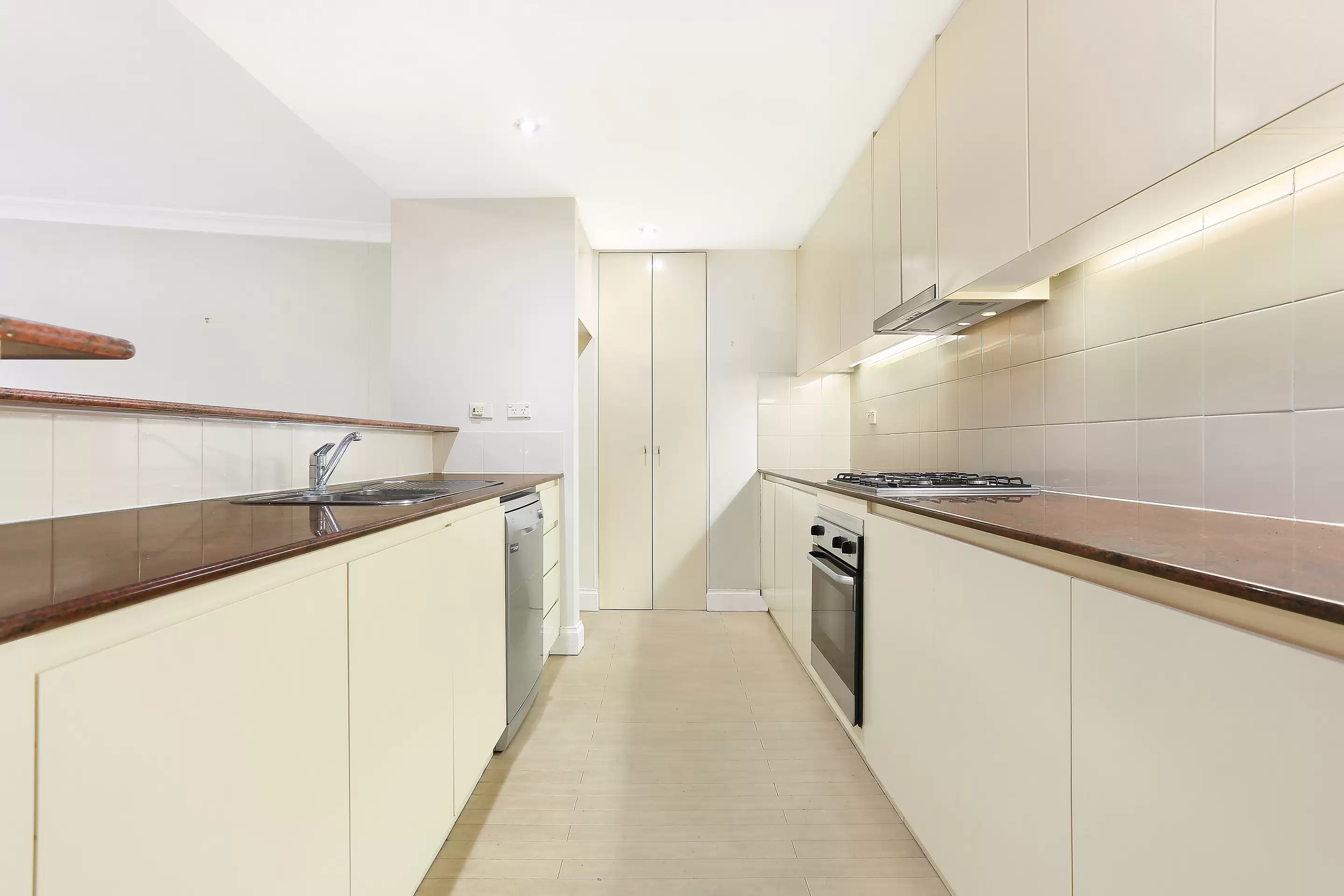 1/21-25 Waratah Street, Rushcutters Bay Leased by Bradfield Badgerfox - image 1