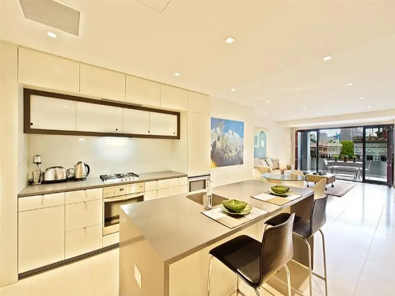 304/14 Macleay Street, Potts Point Sold by Bradfield Badgerfox - image 1