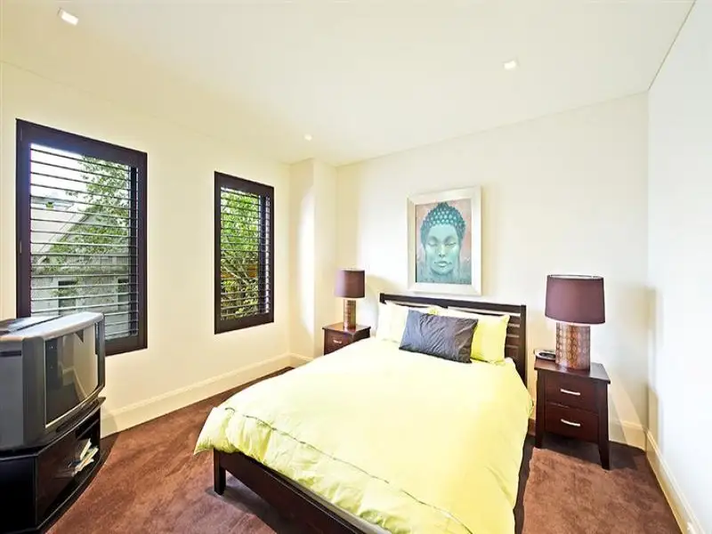 304/14 Macleay Street, Potts Point Sold by Bradfield Badgerfox - image 1