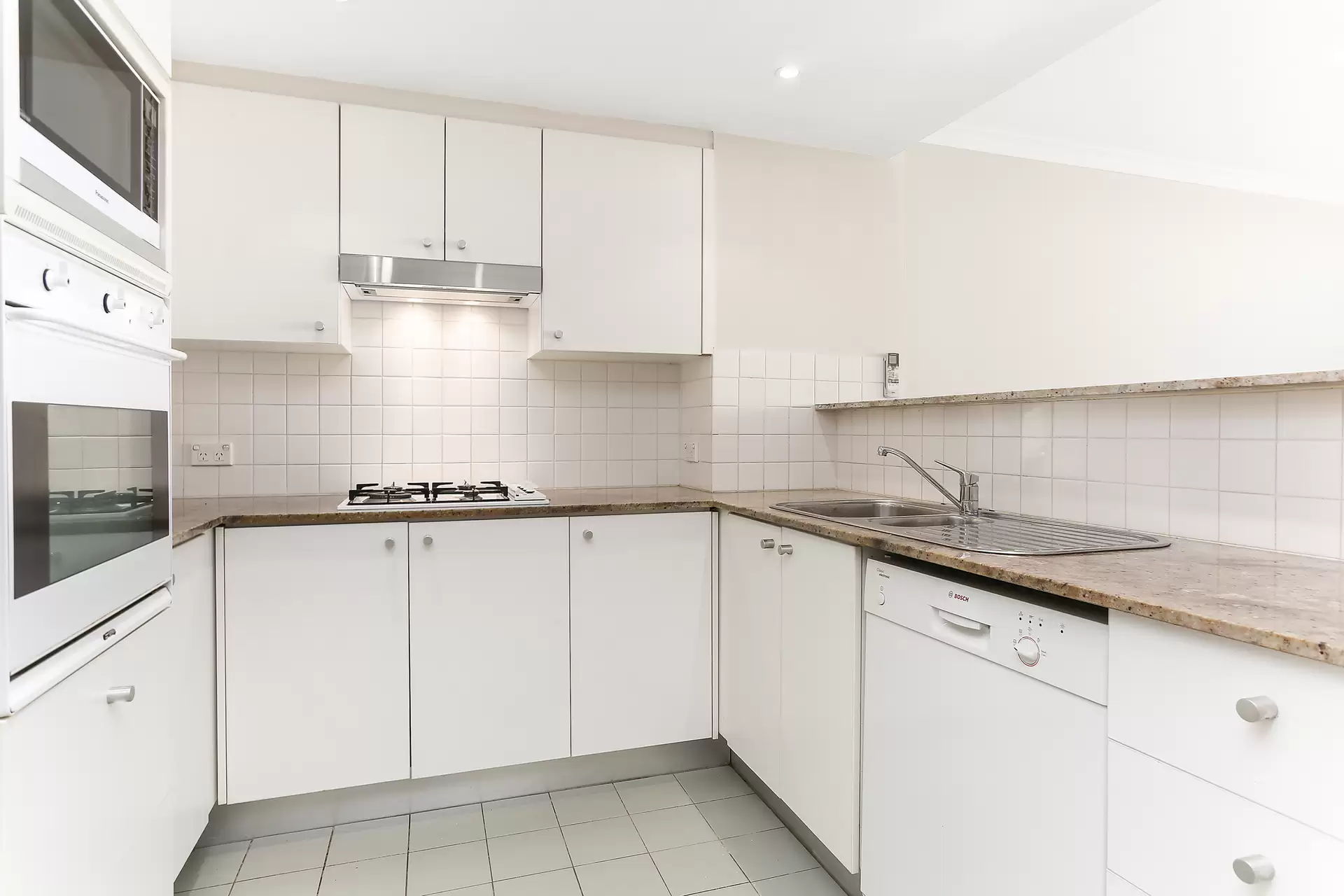 35/257 Oxford Street, Bondi Junction Leased by Bradfield Badgerfox - image 1