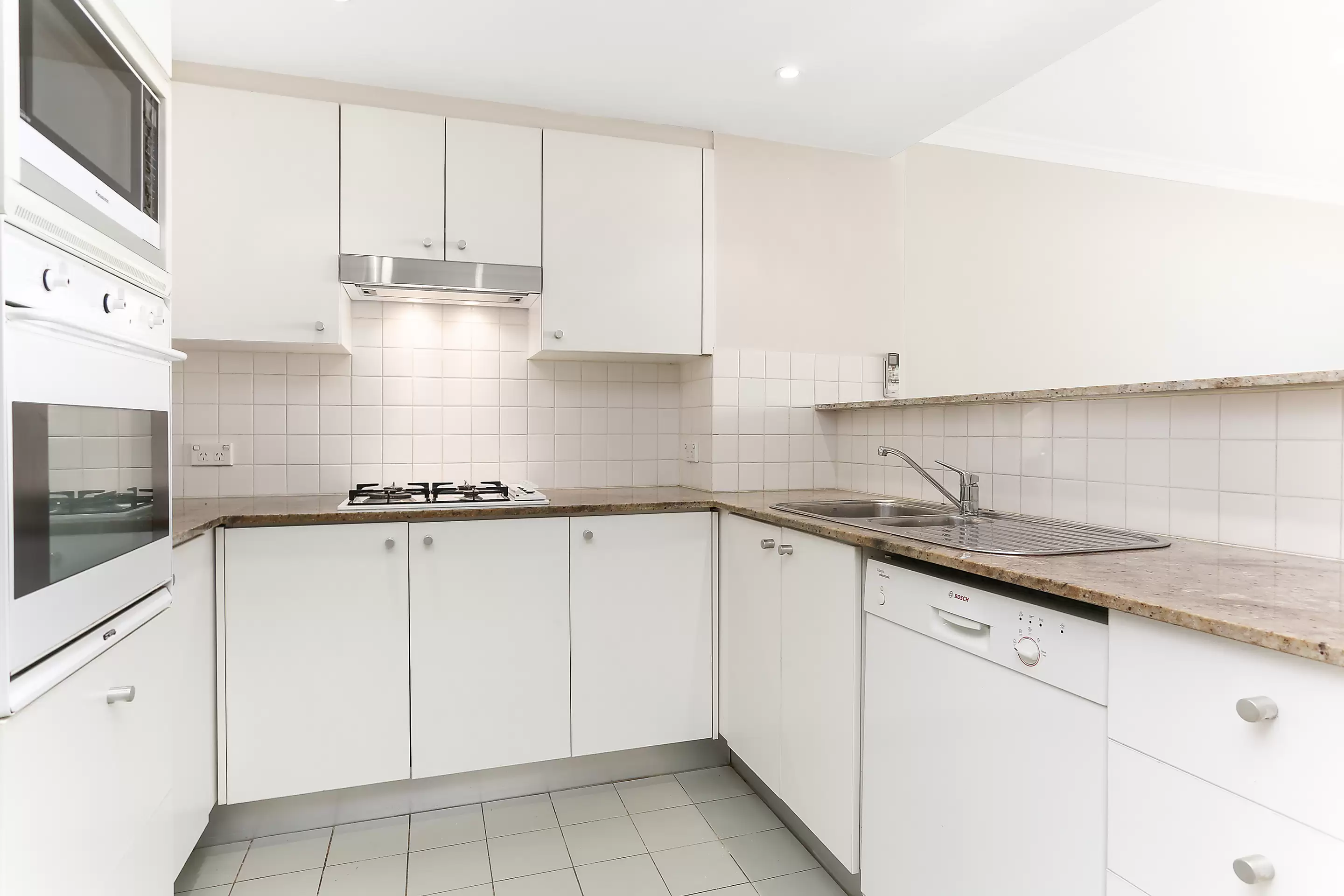 35/257 Oxford Street, Bondi Junction Leased by Bradfield Badgerfox - image 1