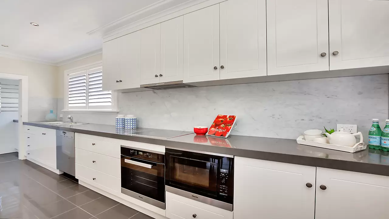 6/46 Clovelly Road, Randwick Leased by Bradfield Badgerfox - image 1