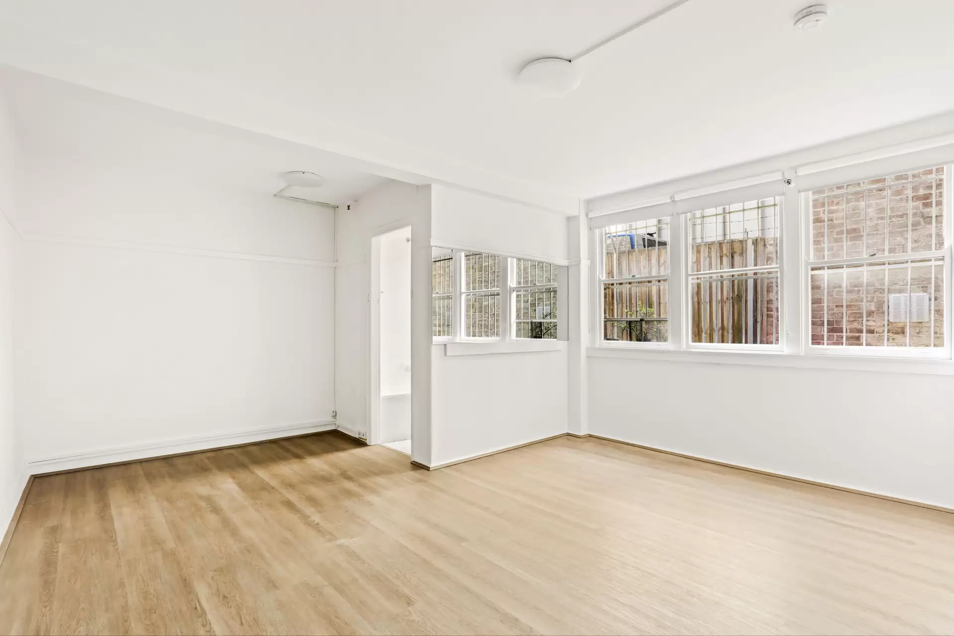 8/7 Greenknowe Avenue, Elizabeth Bay Leased by Bradfield Badgerfox - image 1