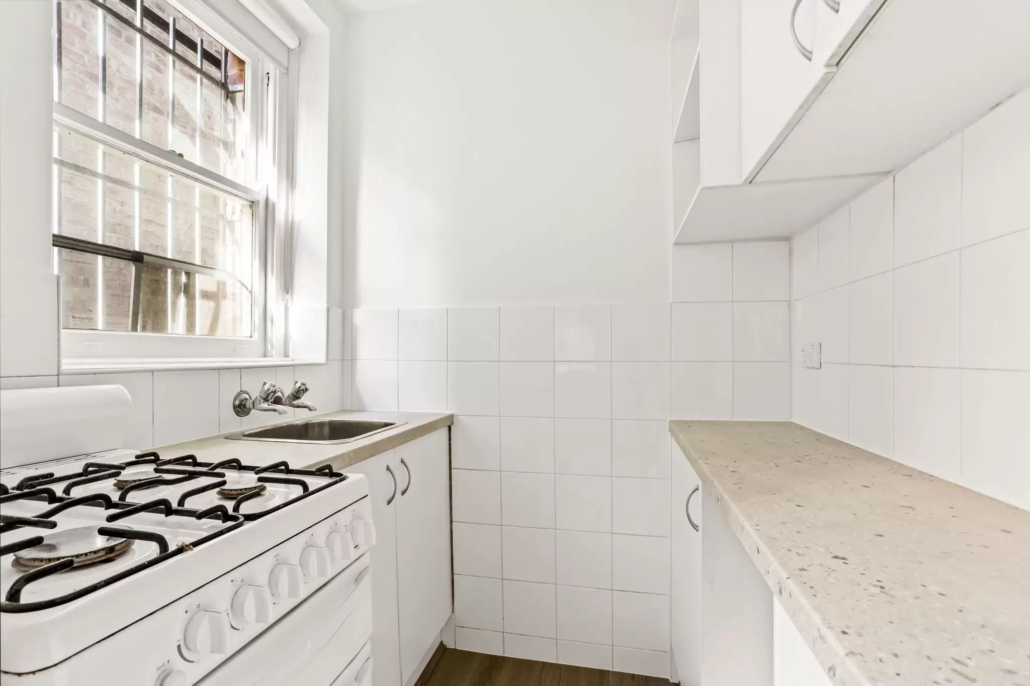 8/7 Greenknowe Avenue, Elizabeth Bay Leased by Bradfield Badgerfox - image 1