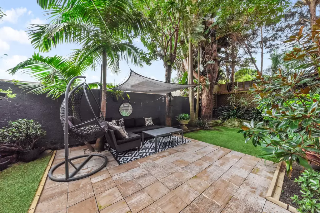 5/7-9 Gilbert Street, Dover Heights Leased by Bradfield Badgerfox