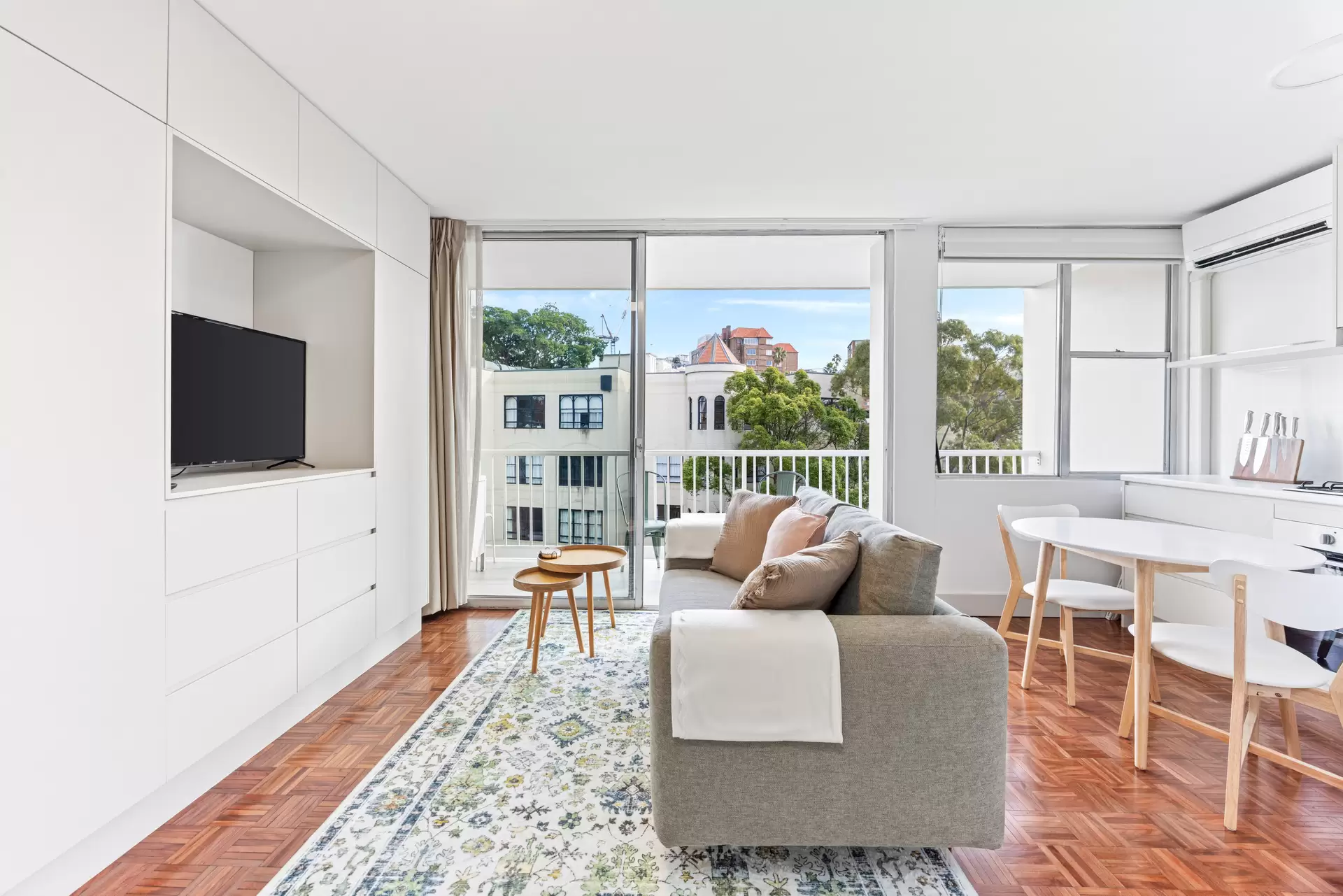 605/74-76 Roslyn Gardens, Rushcutters Bay For Lease by Bradfield Badgerfox - image 1