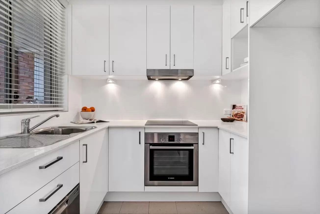 8/33-35 William Street, Rose Bay For Lease by Bradfield Badgerfox - image 1