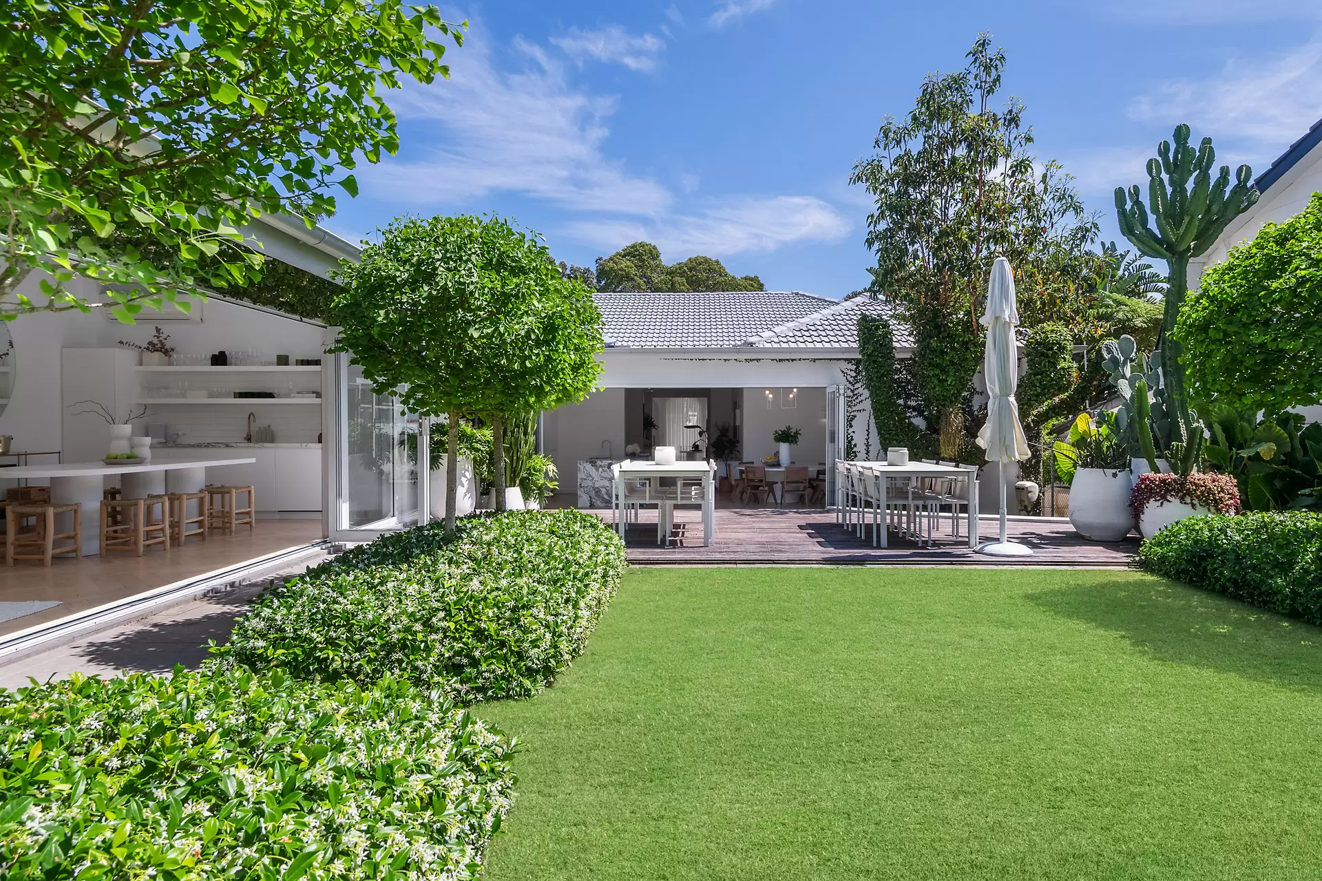 19 Serpentine Parade, Vaucluse Auction by Bradfield Badgerfox - image 1