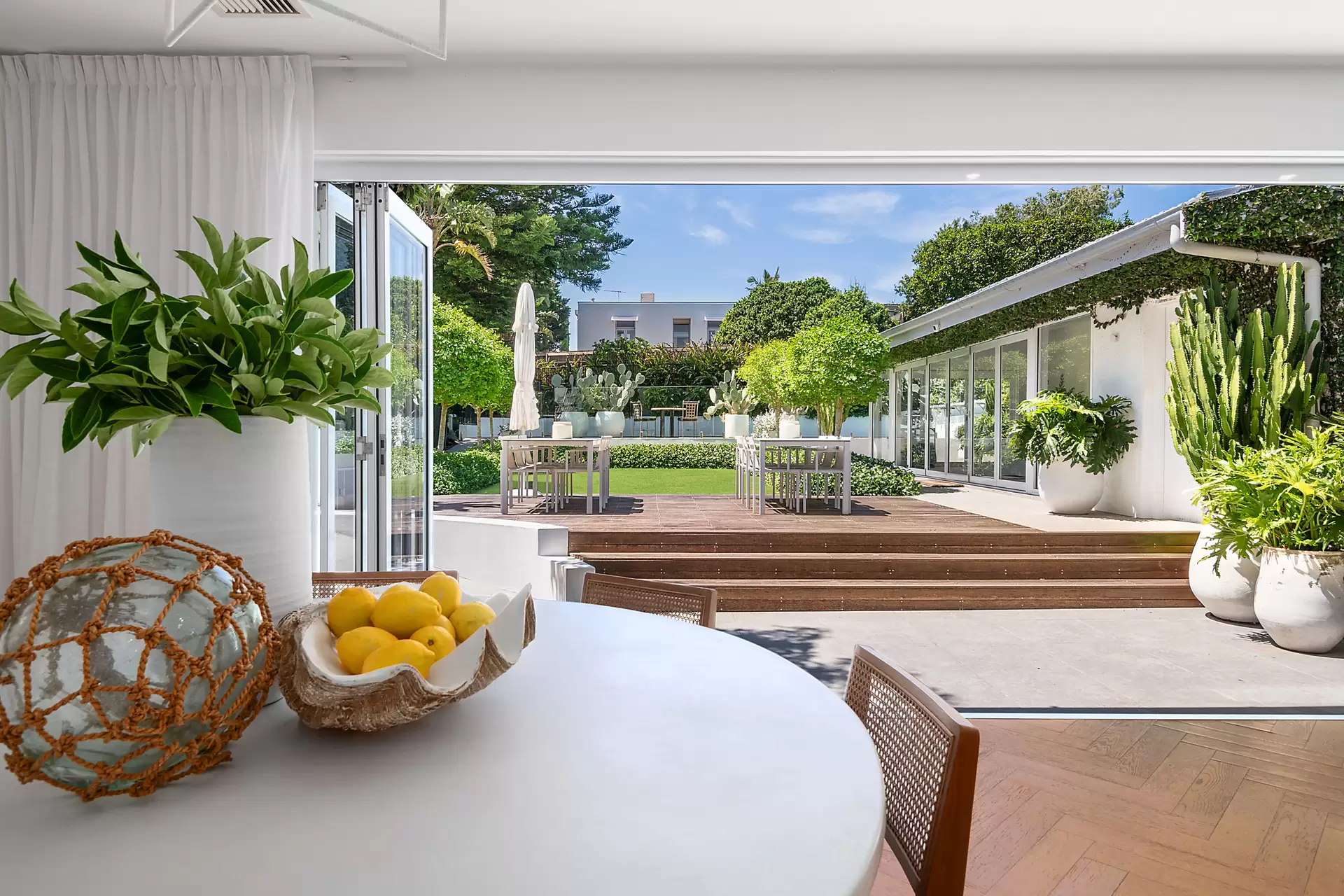 19 Serpentine Parade, Vaucluse Auction by Bradfield Badgerfox - image 1