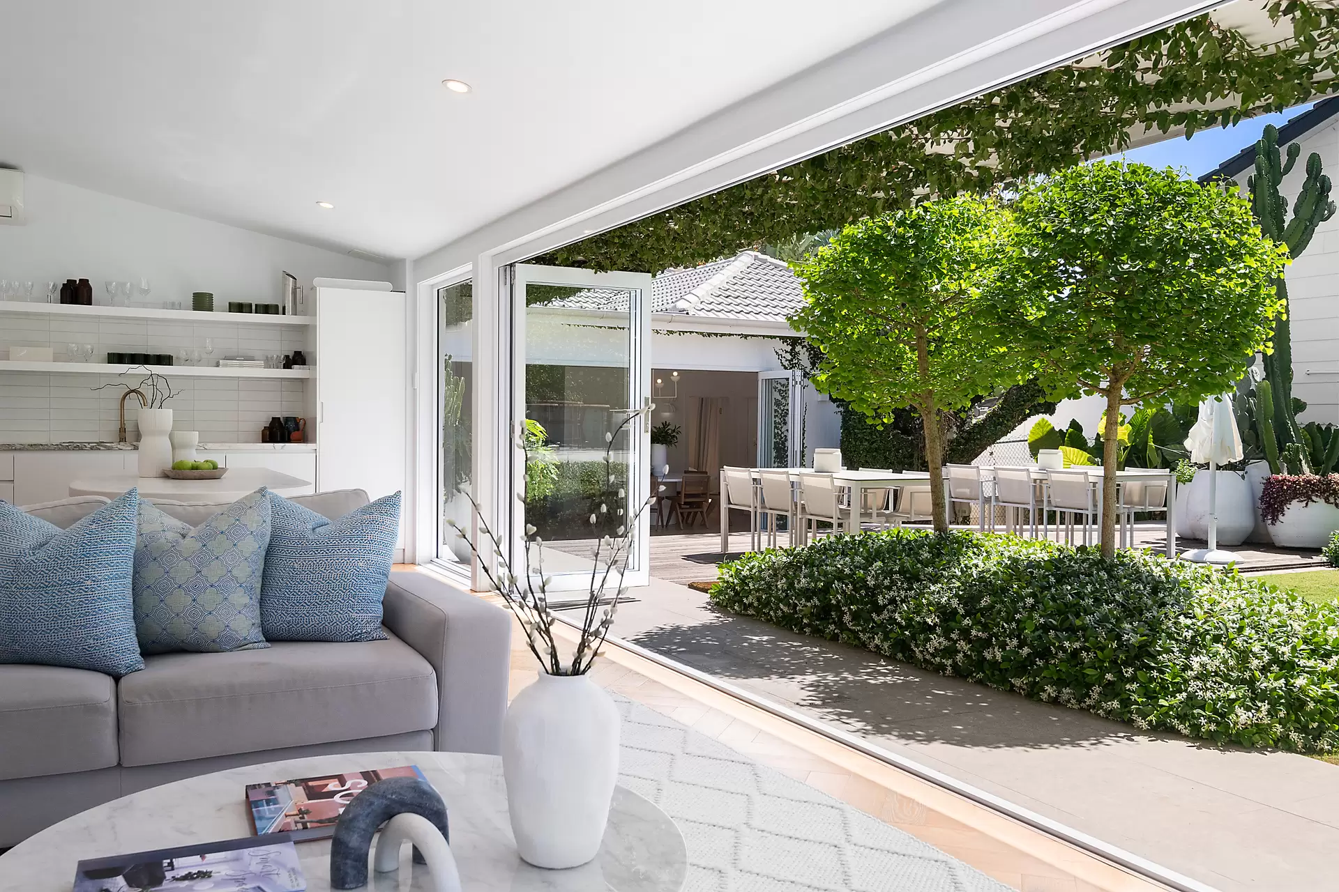 19 Serpentine Parade, Vaucluse Auction by Bradfield Badgerfox - image 1