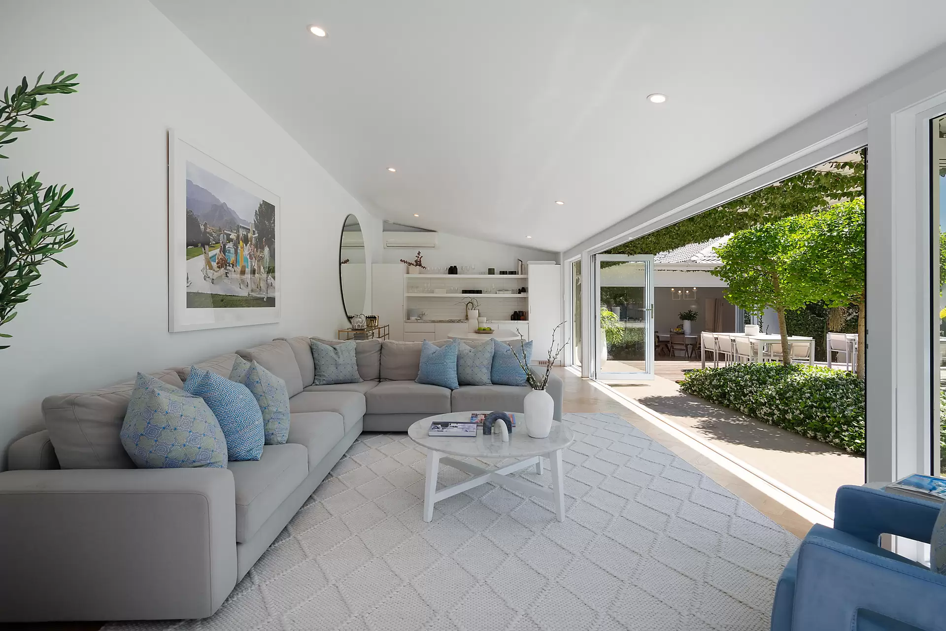 19 Serpentine Parade, Vaucluse Auction by Bradfield Badgerfox - image 1