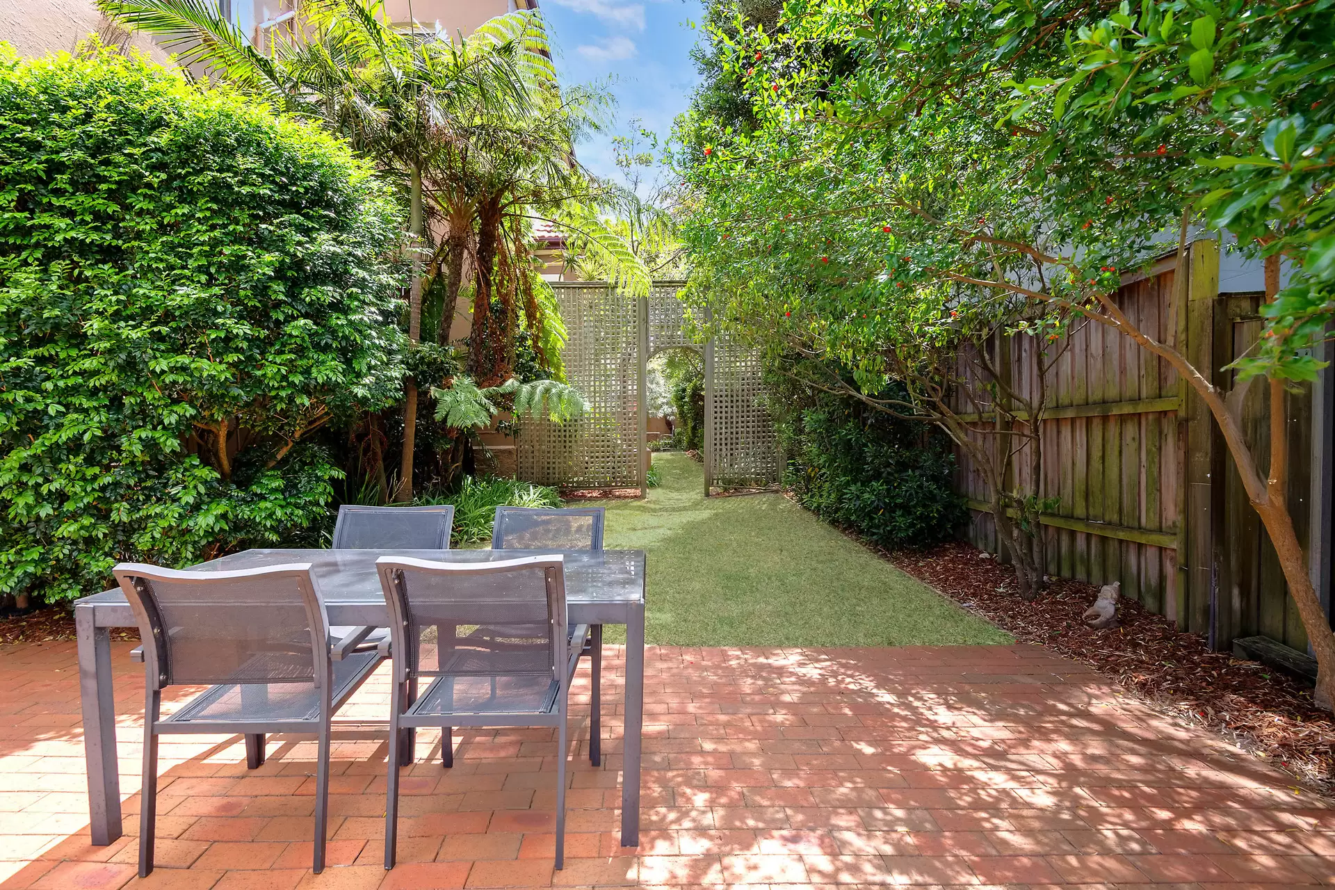 225 Birrell Street, Bronte Auction by Bradfield Badgerfox - image 1