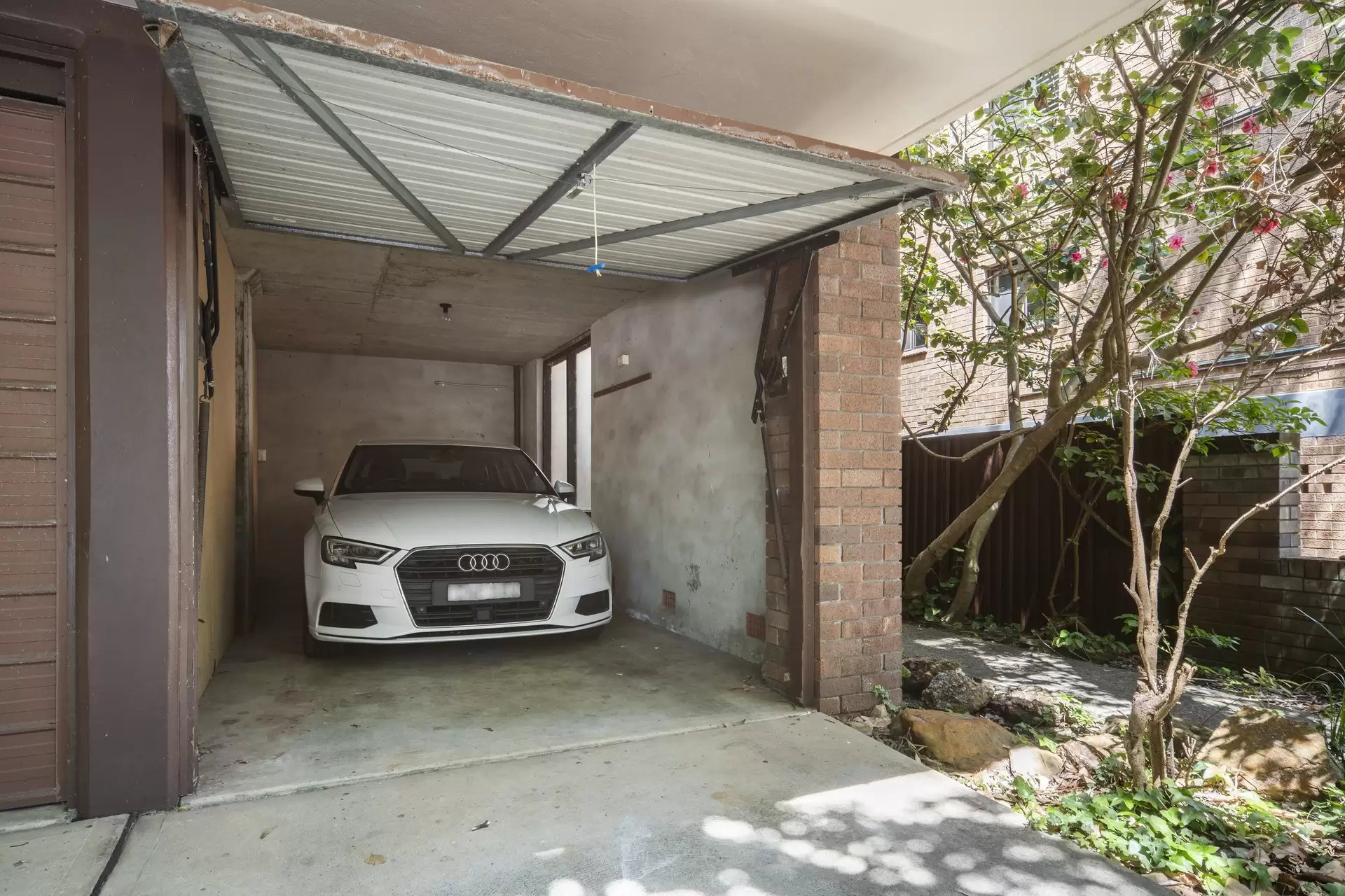 7/13 Onslow Street, Rose Bay Auction by Bradfield Badgerfox - image 1