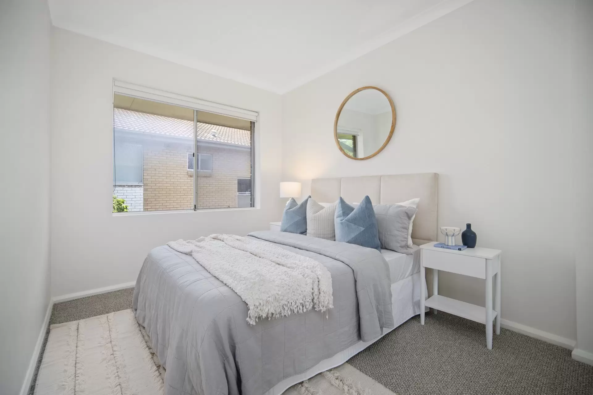 7/13 Onslow Street, Rose Bay Auction by Bradfield Badgerfox - image 1