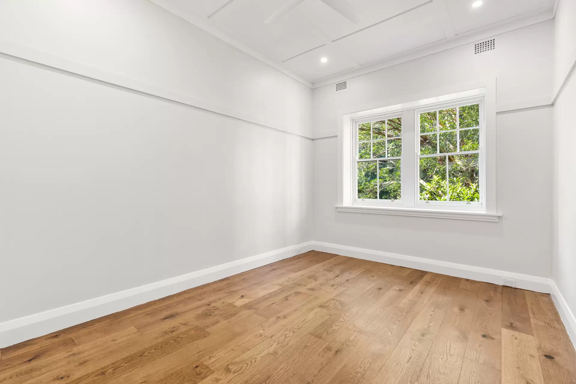 5/286 New South Head Road, Double Bay Auction by Bradfield Badgerfox - image 1