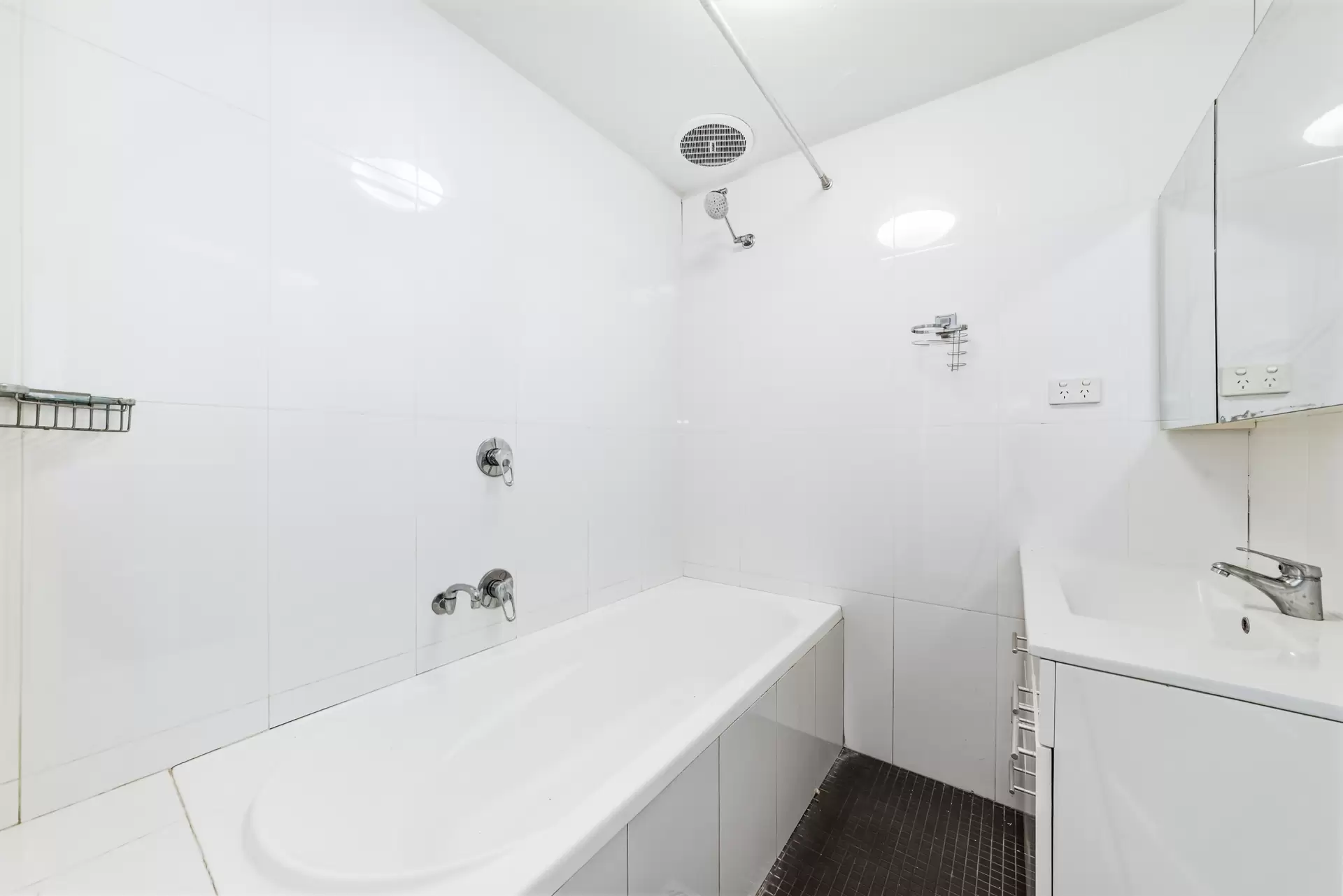 954 Elizabeth Street, Zetland For Lease by Bradfield Badgerfox - image 1