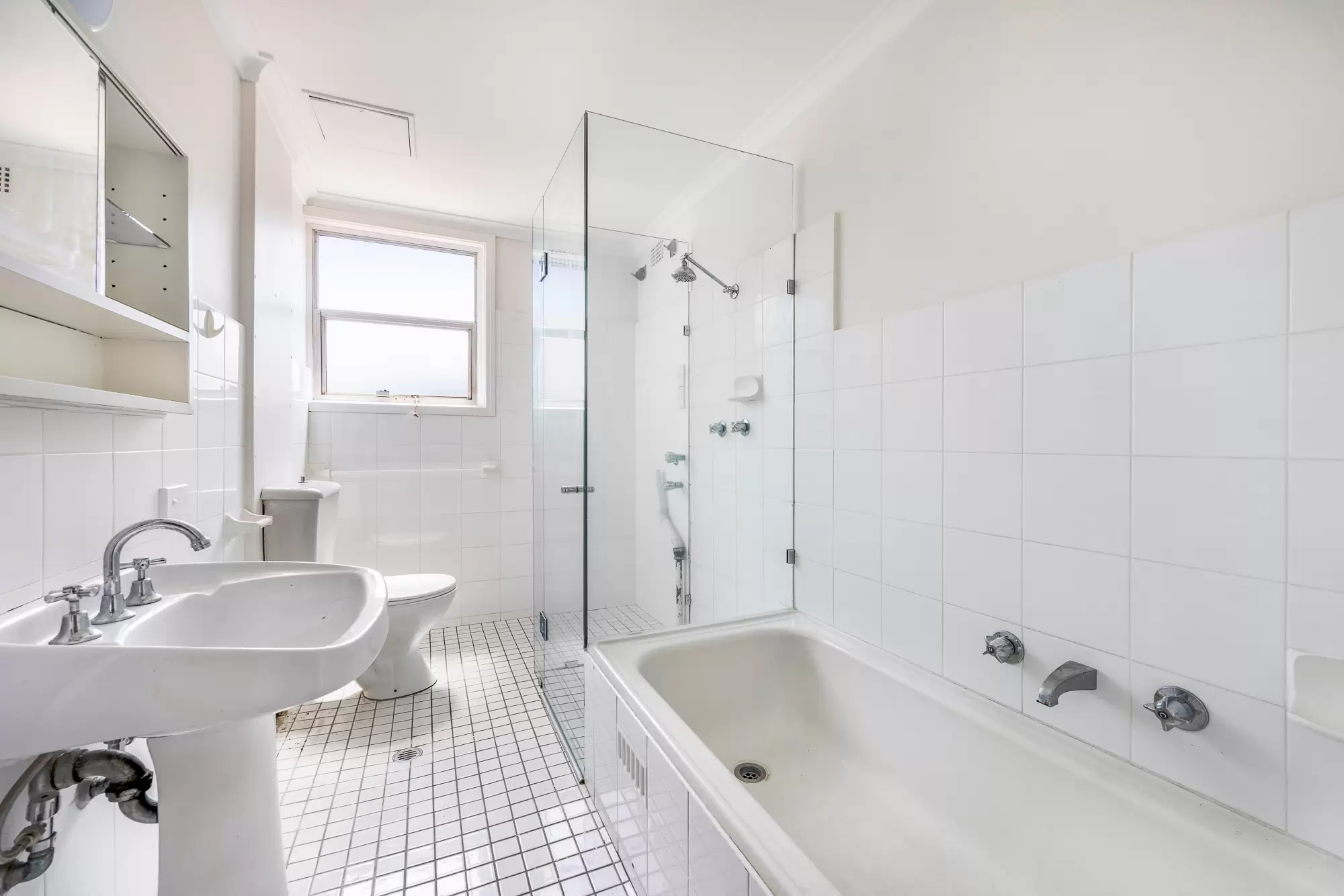 1A/55 Darling Point Road, Darling Point Leased by Bradfield Badgerfox - image 1