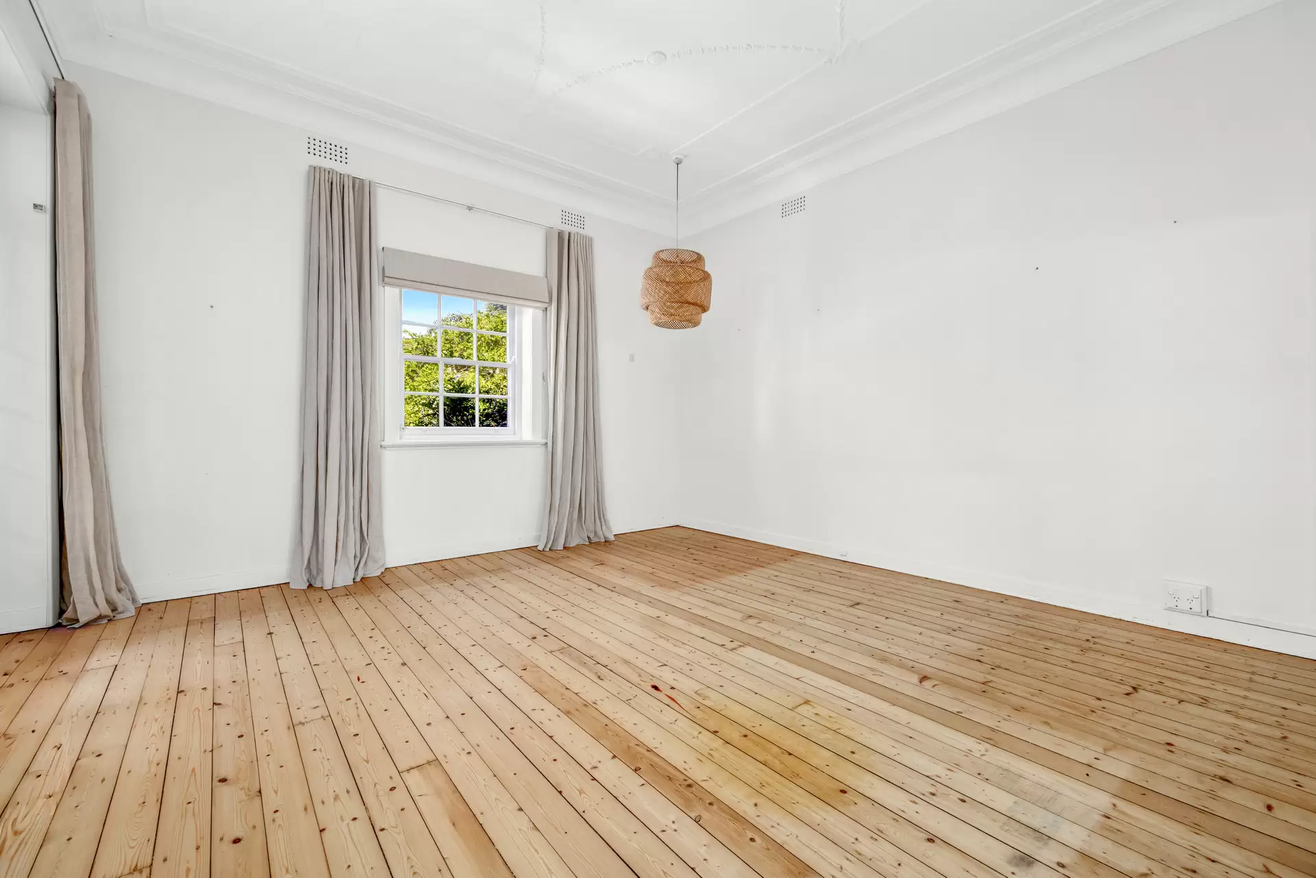 2/311A Edgecliff Road, Woollahra Leased by Bradfield Badgerfox - image 1