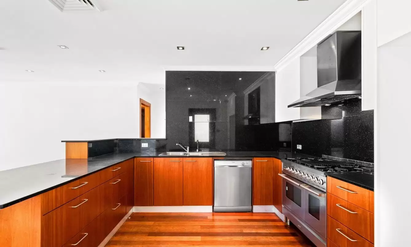 31A New South Head Road, Vaucluse For Lease by Bradfield Badgerfox - image 1