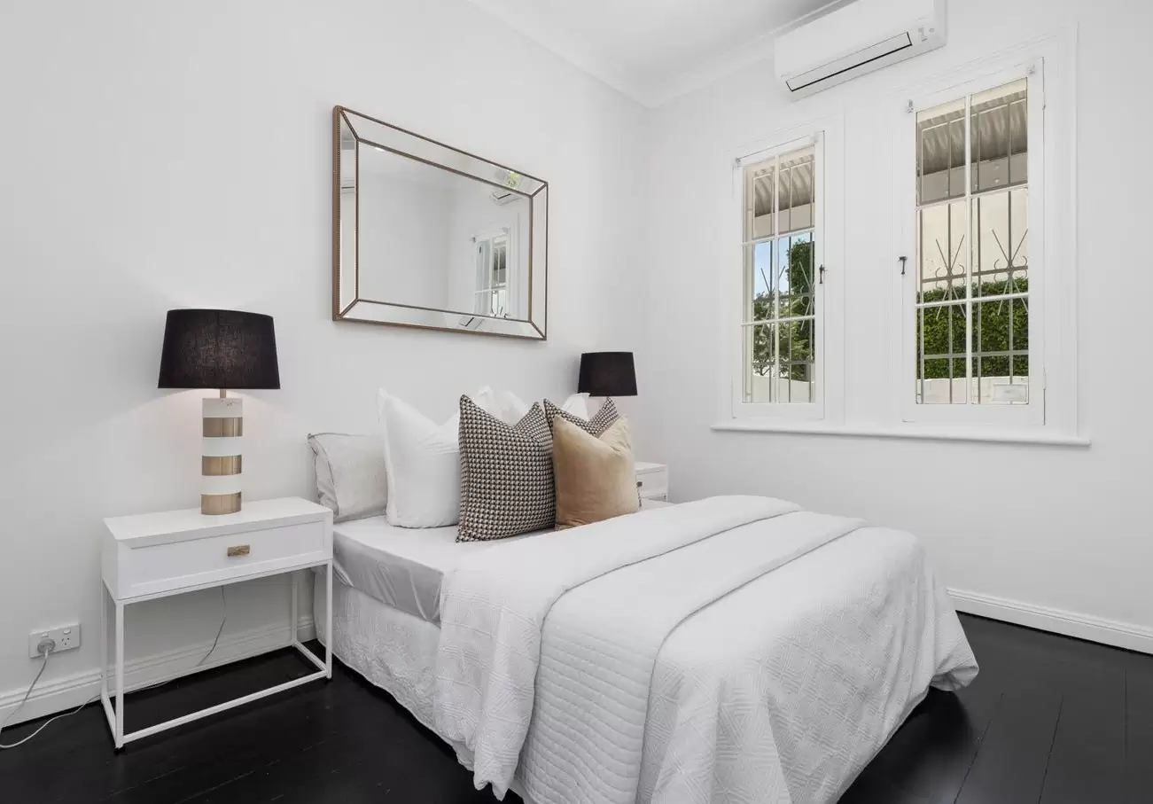 9 Victoria Place, Paddington Leased by Bradfield Badgerfox - image 1