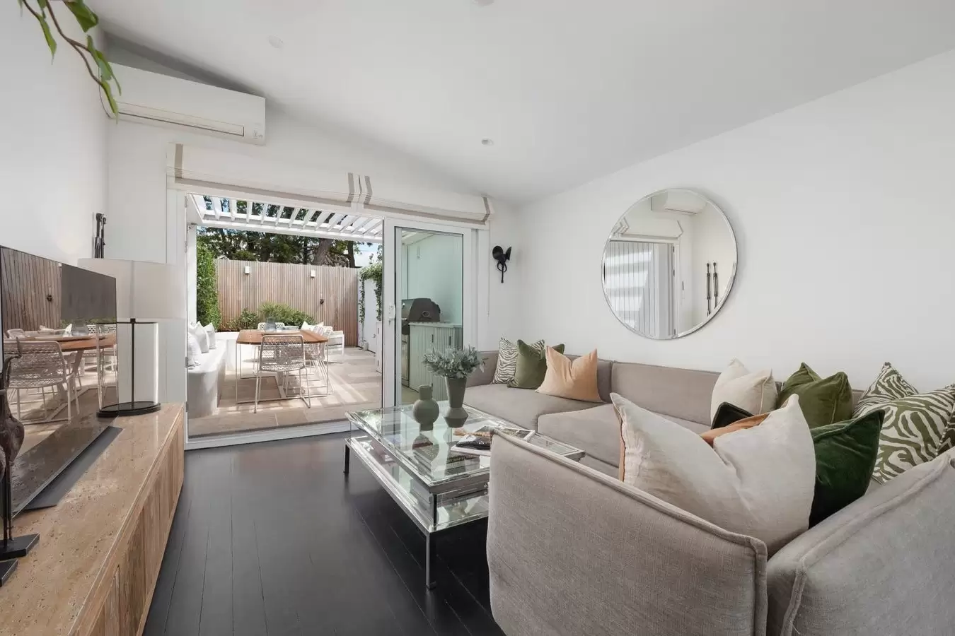 9 Victoria Place, Paddington Leased by Bradfield Badgerfox - image 1