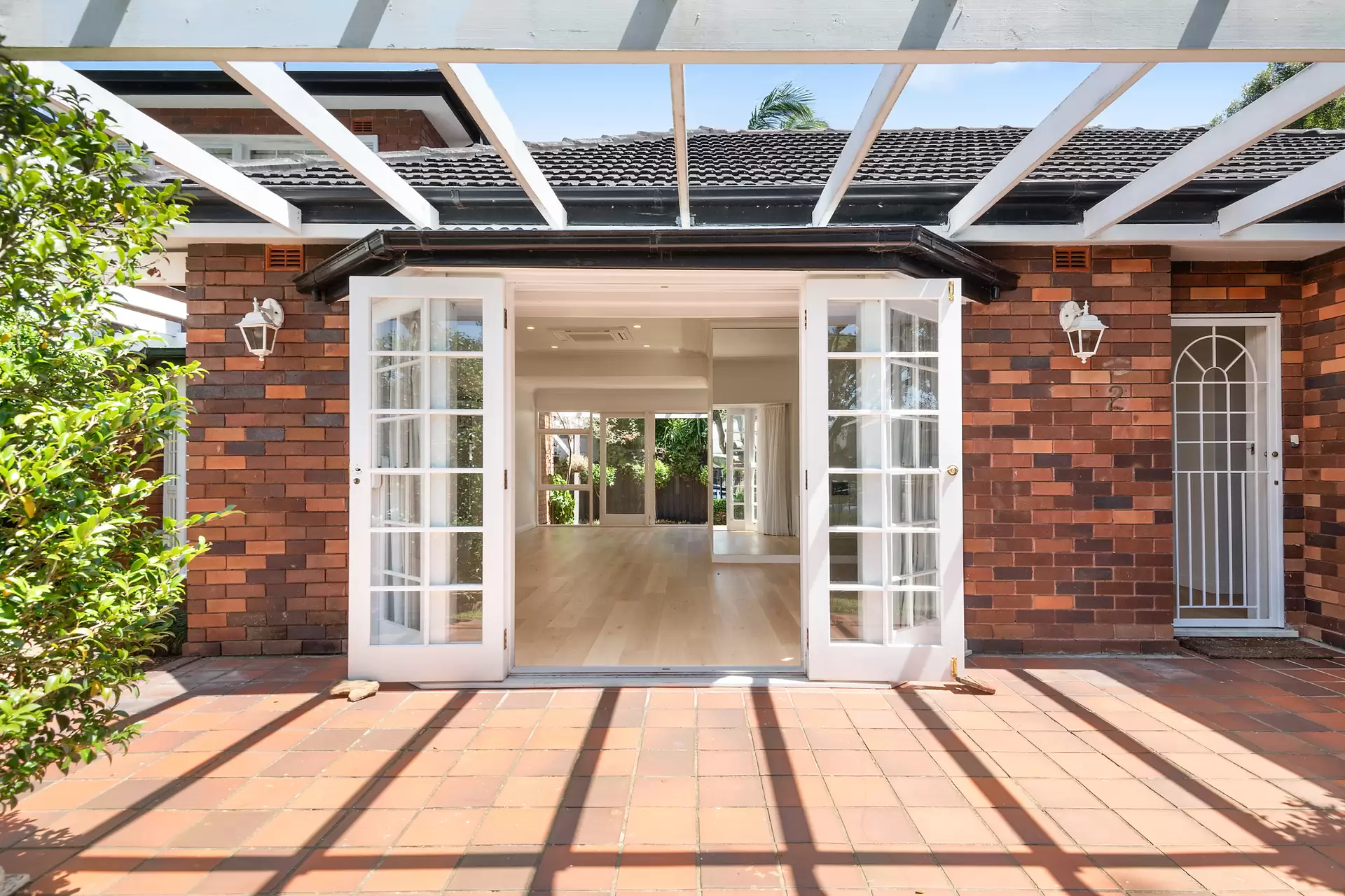 2 Centennial Avenue, Randwick Leased by Bradfield Badgerfox - image 1