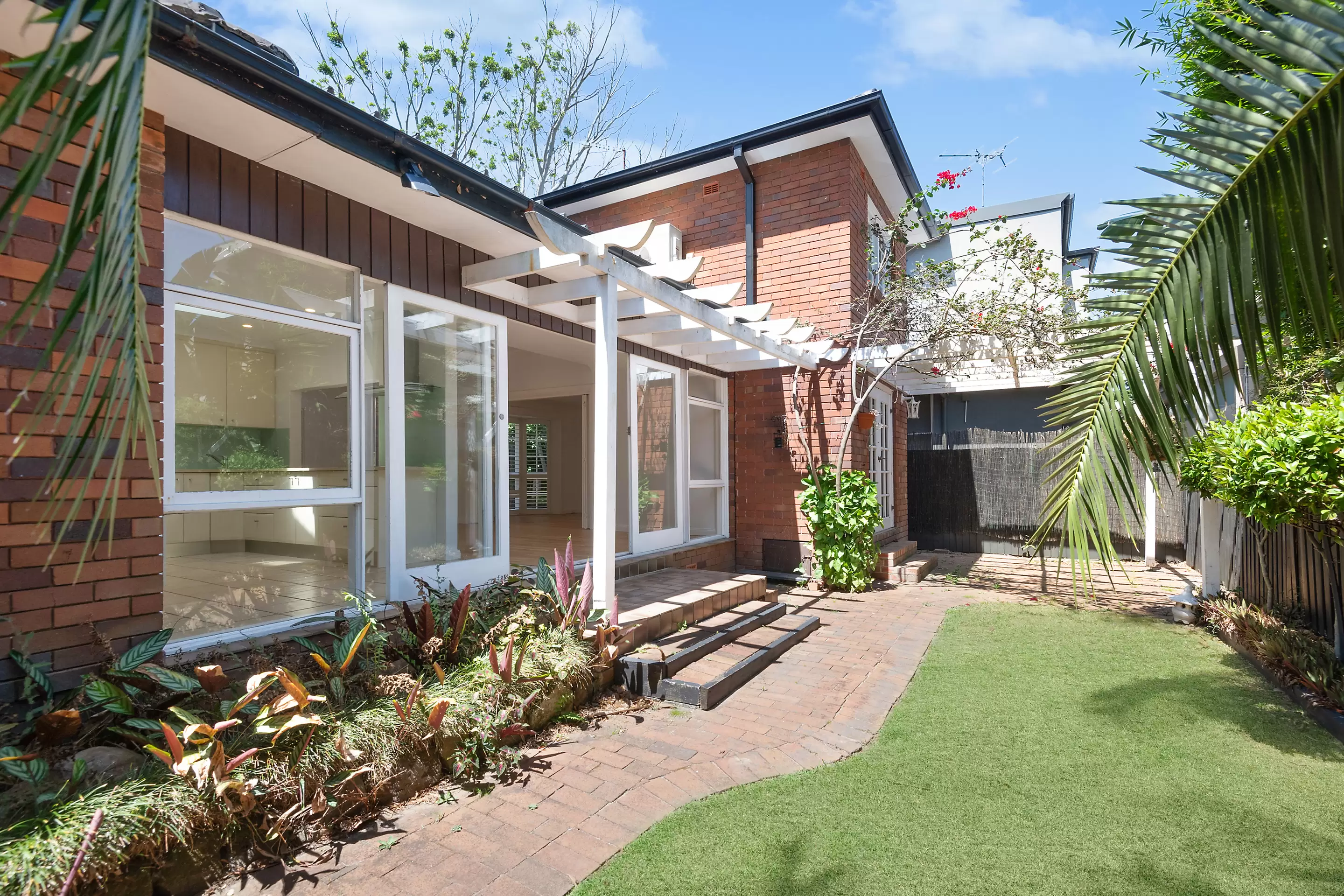 2 Centennial Avenue, Randwick Leased by Bradfield Badgerfox - image 1