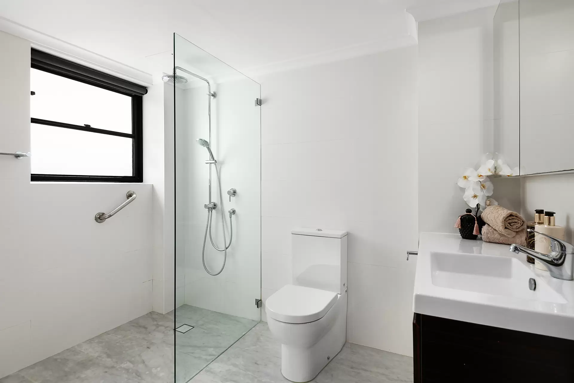 21/107 Darling Point Road, Darling Point Auction by Bradfield Badgerfox - image 1