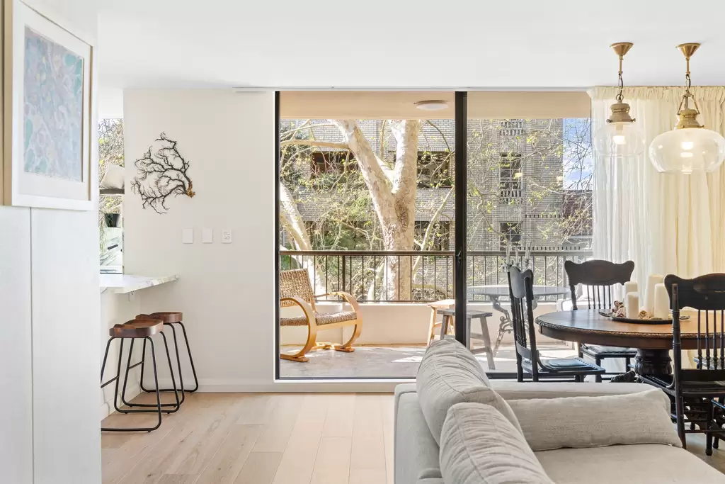 6/29-35 Roslyn Gardens, Elizabeth Bay For Sale by Bradfield Badgerfox