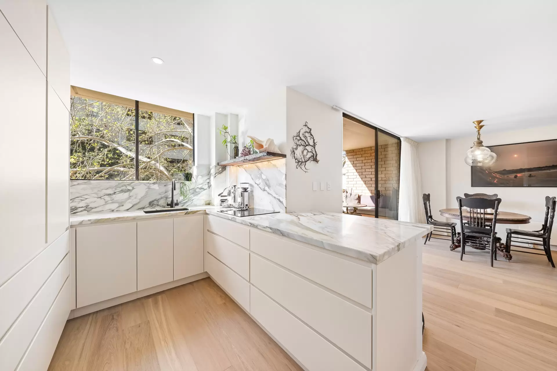 6/29-35 Roslyn Gardens, Elizabeth Bay For Sale by Bradfield Badgerfox - image 1