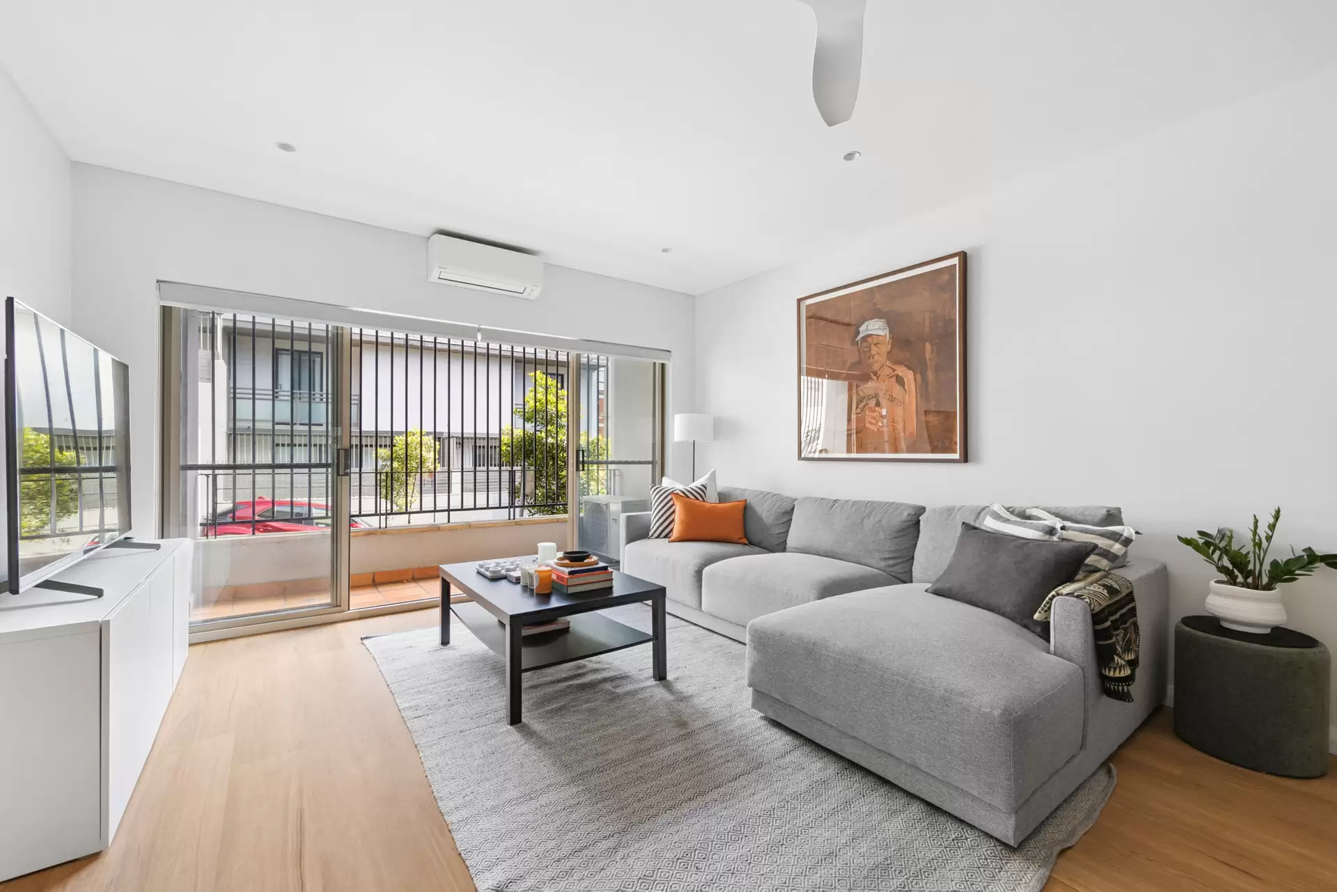 17/67 Cowper Wharf Roadway, Woolloomooloo Leased by Bradfield Badgerfox - image 1