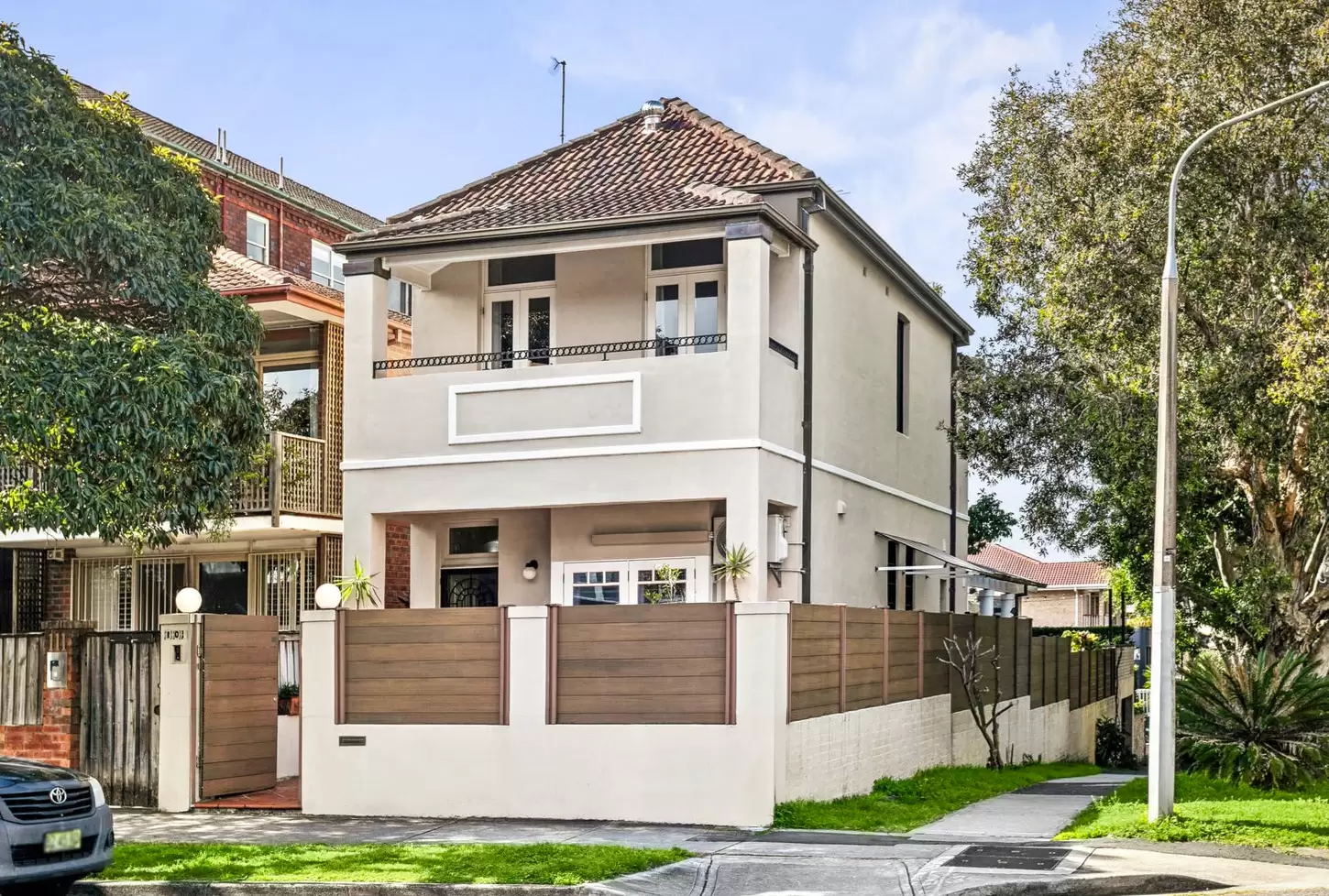 109 Wellington Street, Bondi Beach For Lease by Bradfield Badgerfox - image 1