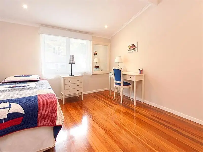 2 Milton Avenue, Woollahra Sold by Bradfield Badgerfox - image 1