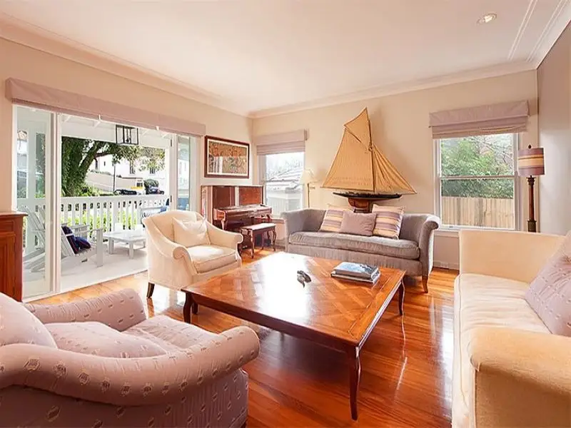 2 Milton Avenue, Woollahra Sold by Bradfield Badgerfox - image 1