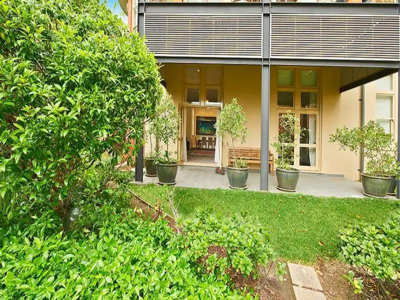 2/18 Flinton Street, Paddington Sold by Bradfield Badgerfox - image 1