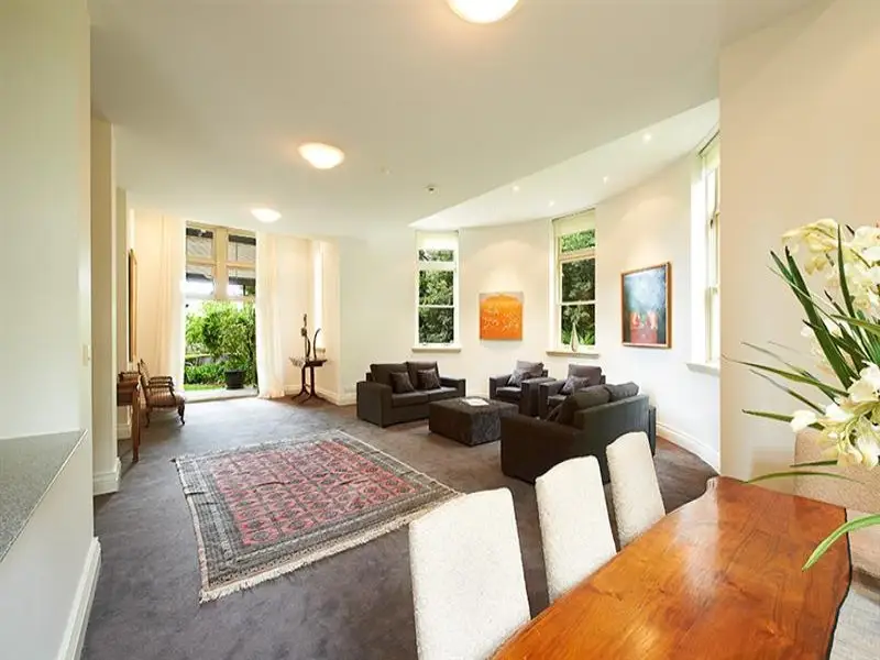 2/18 Flinton Street, Paddington Sold by Bradfield Badgerfox - image 1