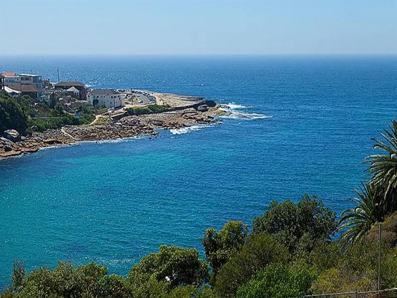 17 Gordon Avenue, Coogee Sold by Bradfield Badgerfox - image 1